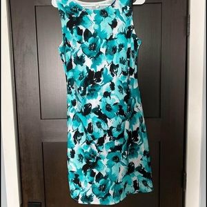 Floral Sleeveless Maternity Dress
